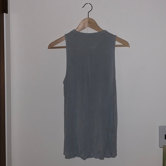 tank top - Picture 3 of 4